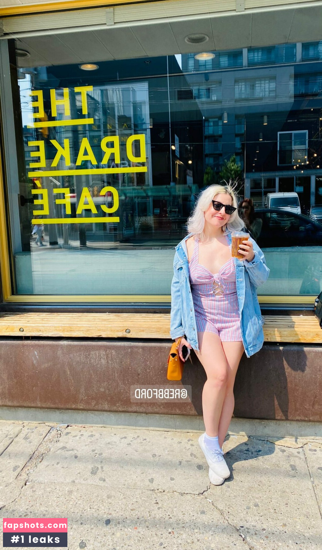 Rebecca Ford gallery photo #50