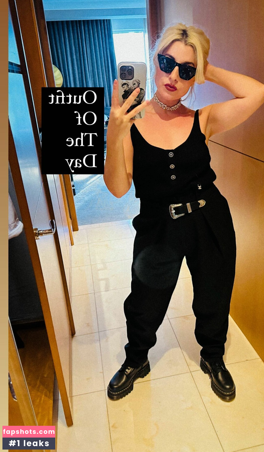 Rebecca Ford gallery photo #56