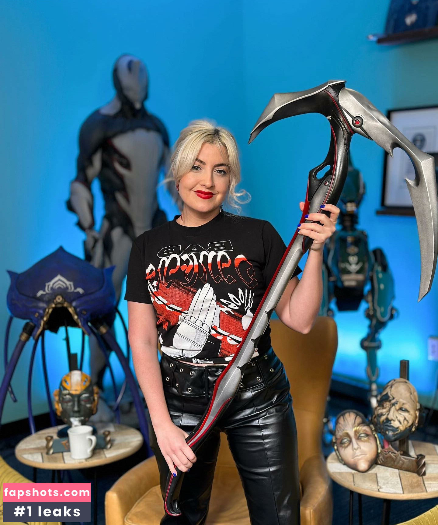 Rebecca Ford gallery photo #57