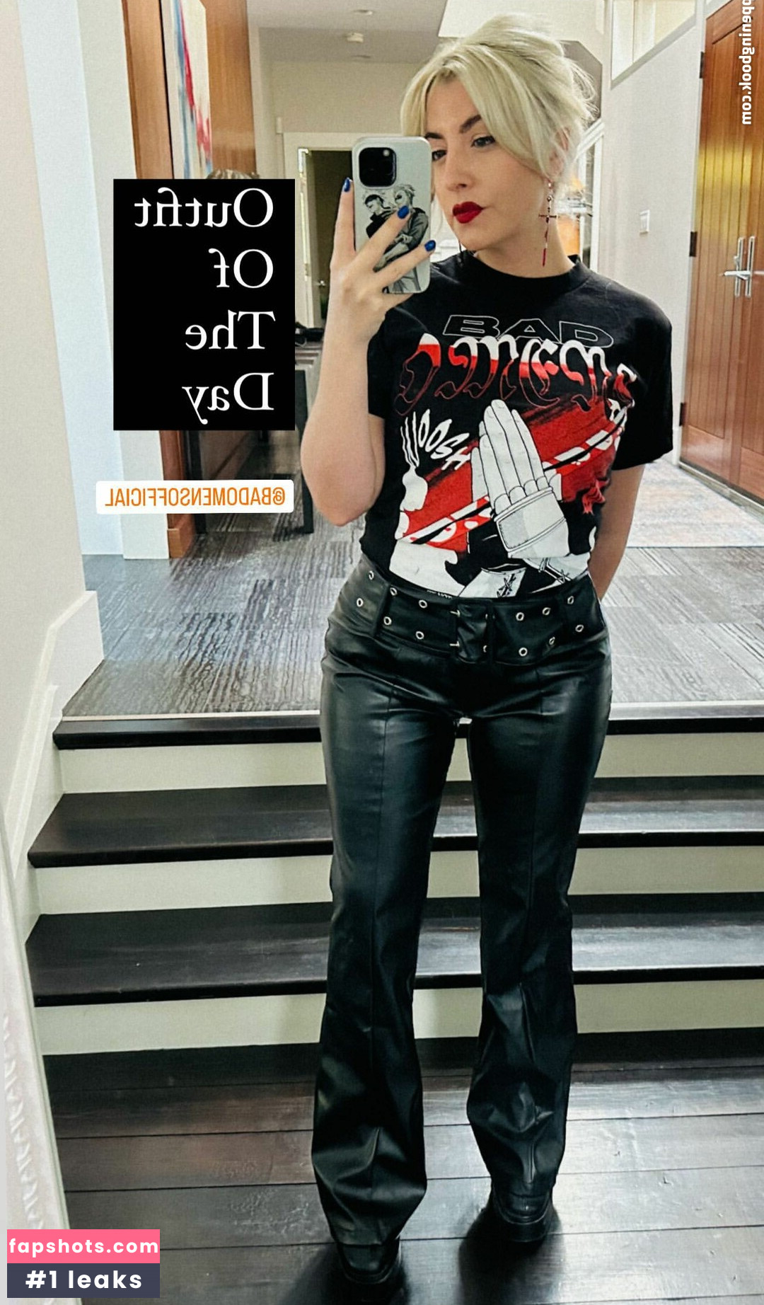 Rebecca Ford gallery photo #58