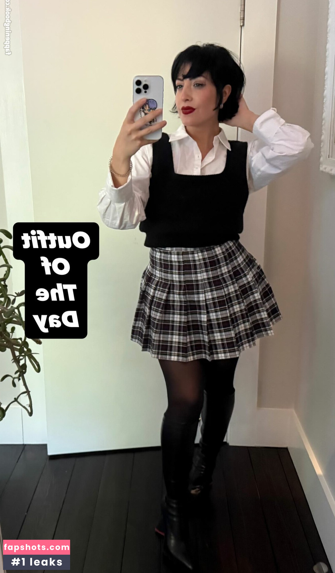 Rebecca Ford gallery photo #7