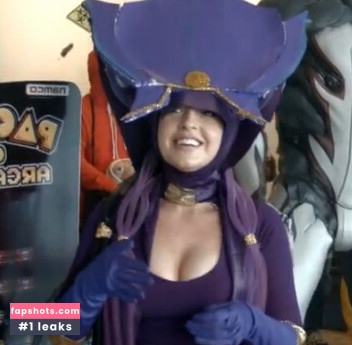 Rebecca Ford gallery photo #90