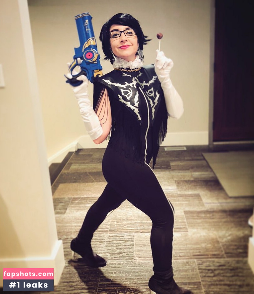 Rebecca Ford gallery photo #93