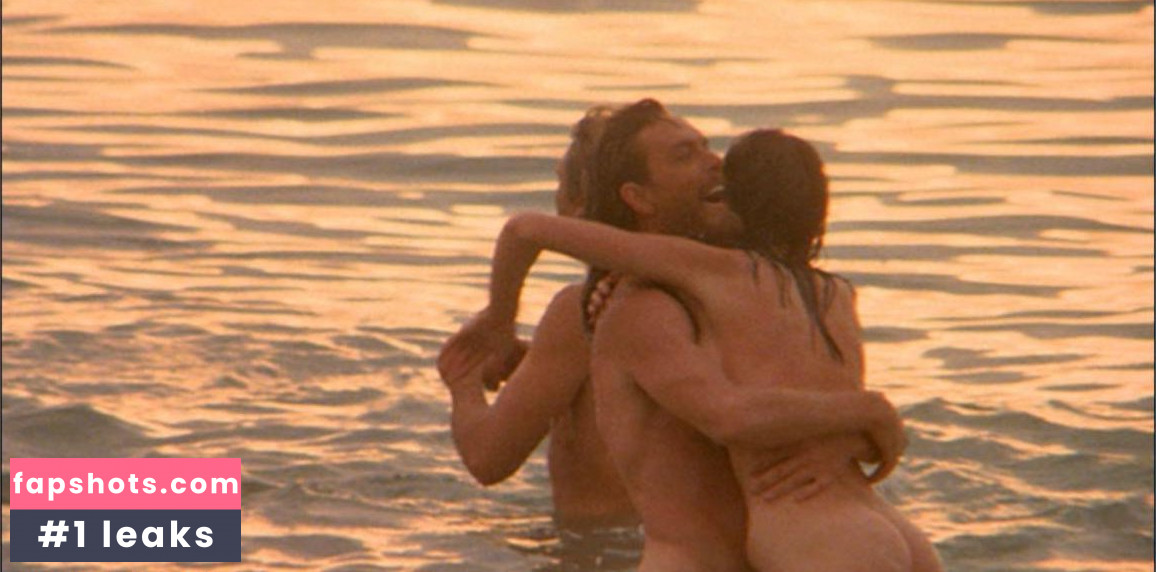 Rebecca Gilling Filtración Desnuda OnlyFans Foto #4 - Fapshots