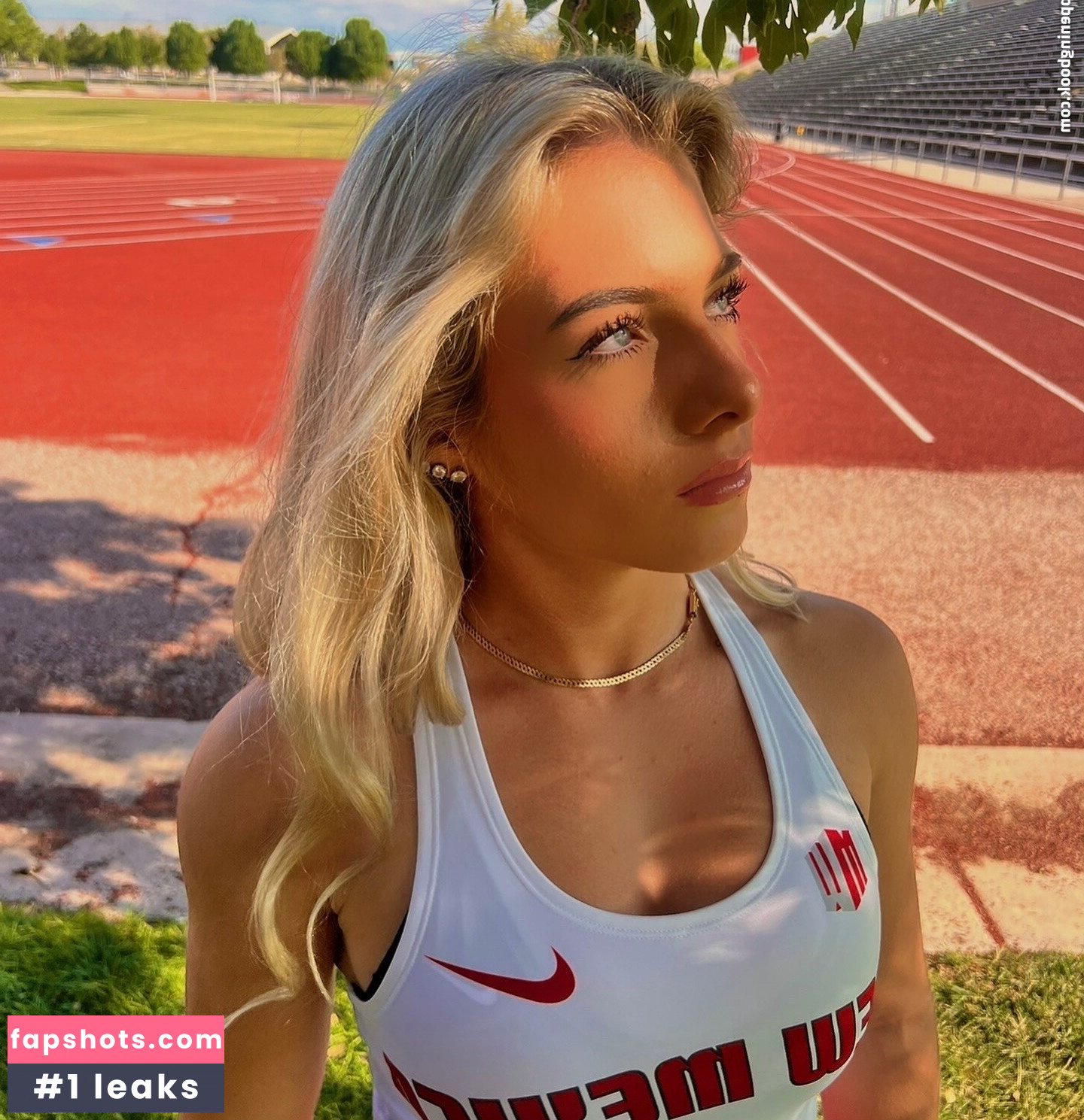 Rebecca Grieve gallery photo #4