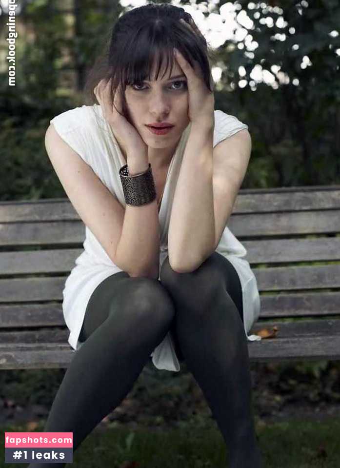 Rebecca Hall gallery photo #77