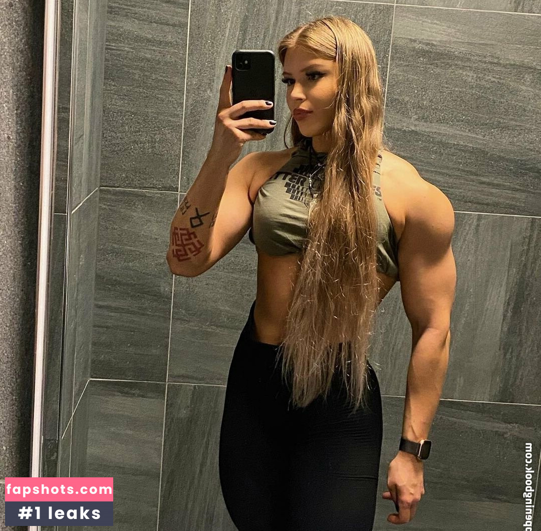 Rebecca Jansen gallery photo #3