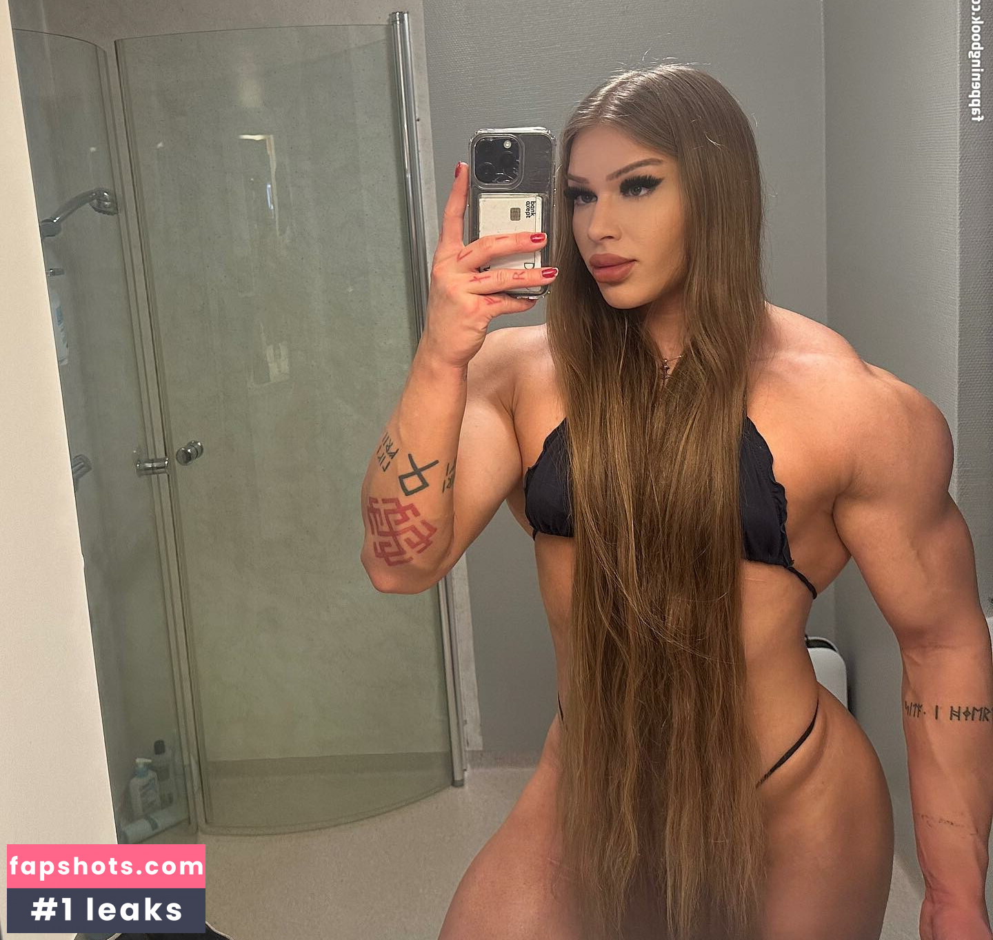 Rebecca Jansen gallery photo #9