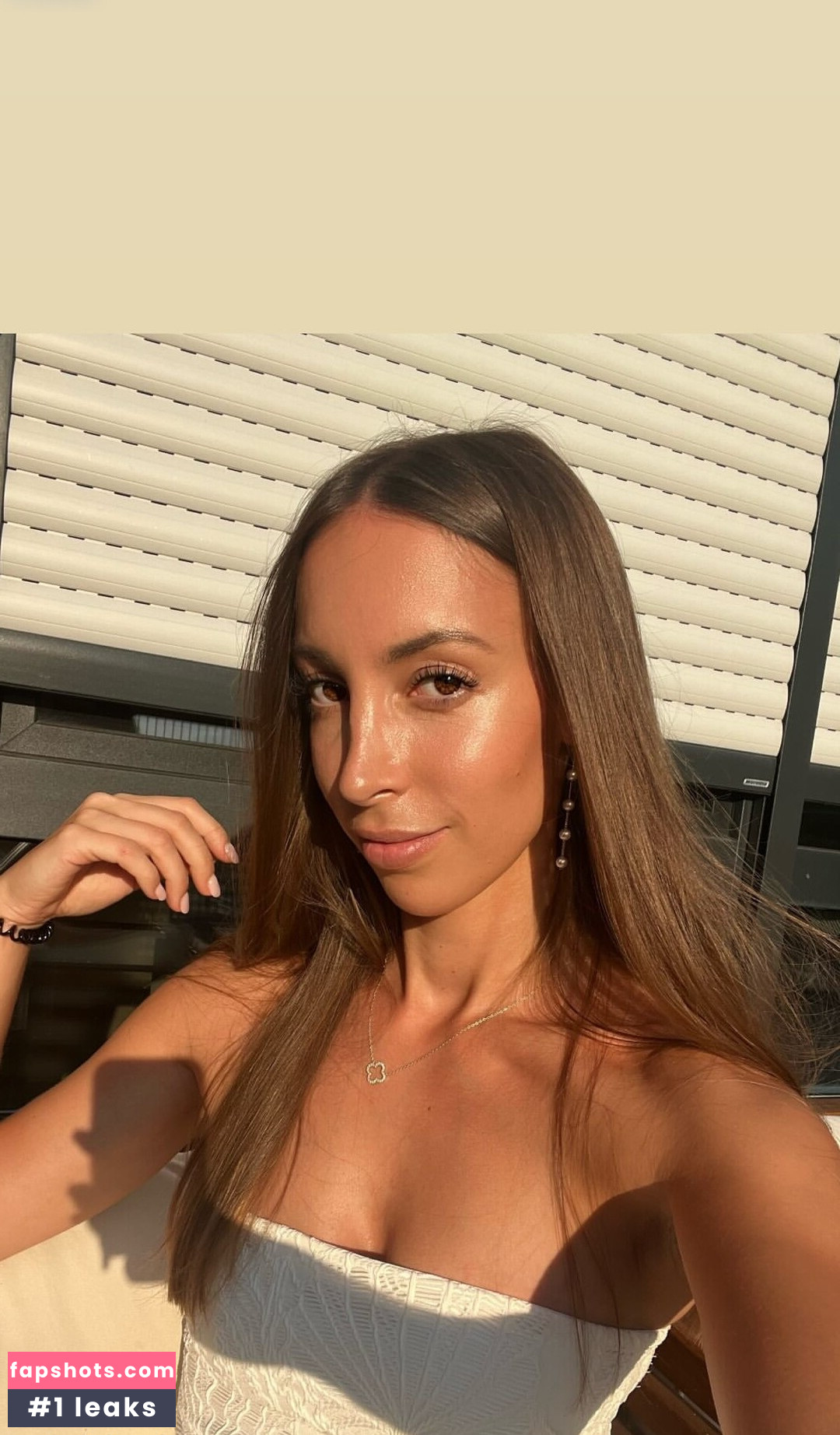 Rebecca Looschelders Nude Leaks OnlyFans Photos #18 - LeakJerk