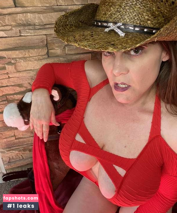 Rebecca Love gallery photo #129