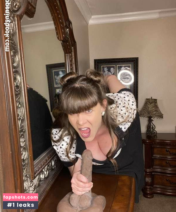 Rebecca Love gallery photo #155