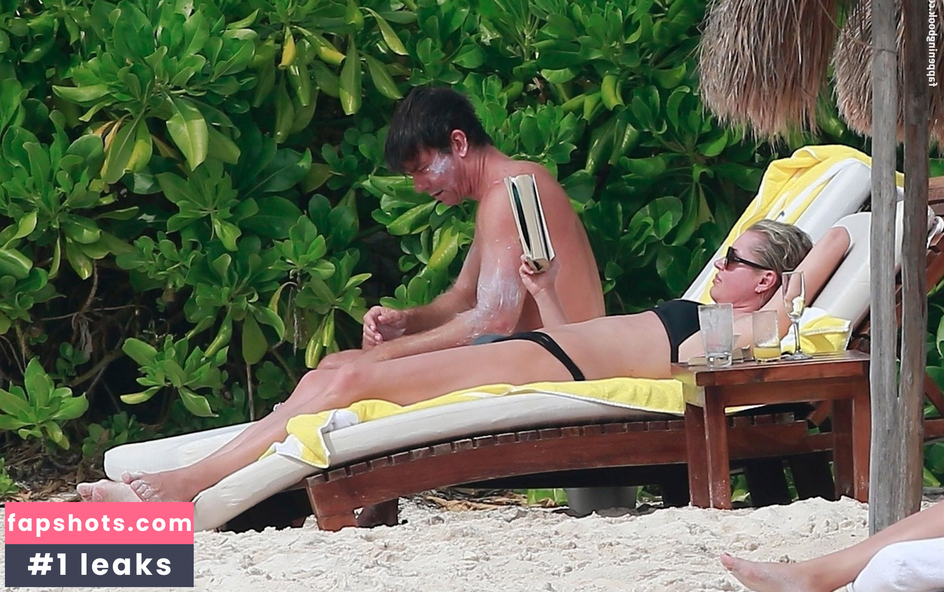 Rebecca Romijn gallery photo #102