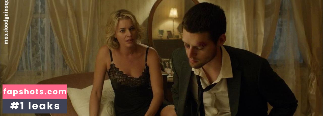 Rebecca Romijn gallery photo #71