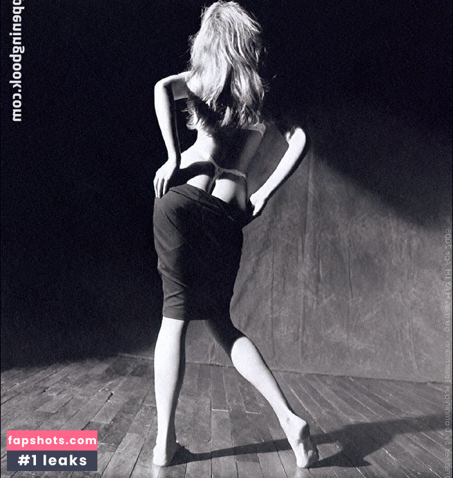 Rebecca Romijn gallery photo #93