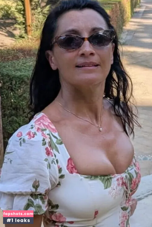 Rebecca Sarker gallery photo #2