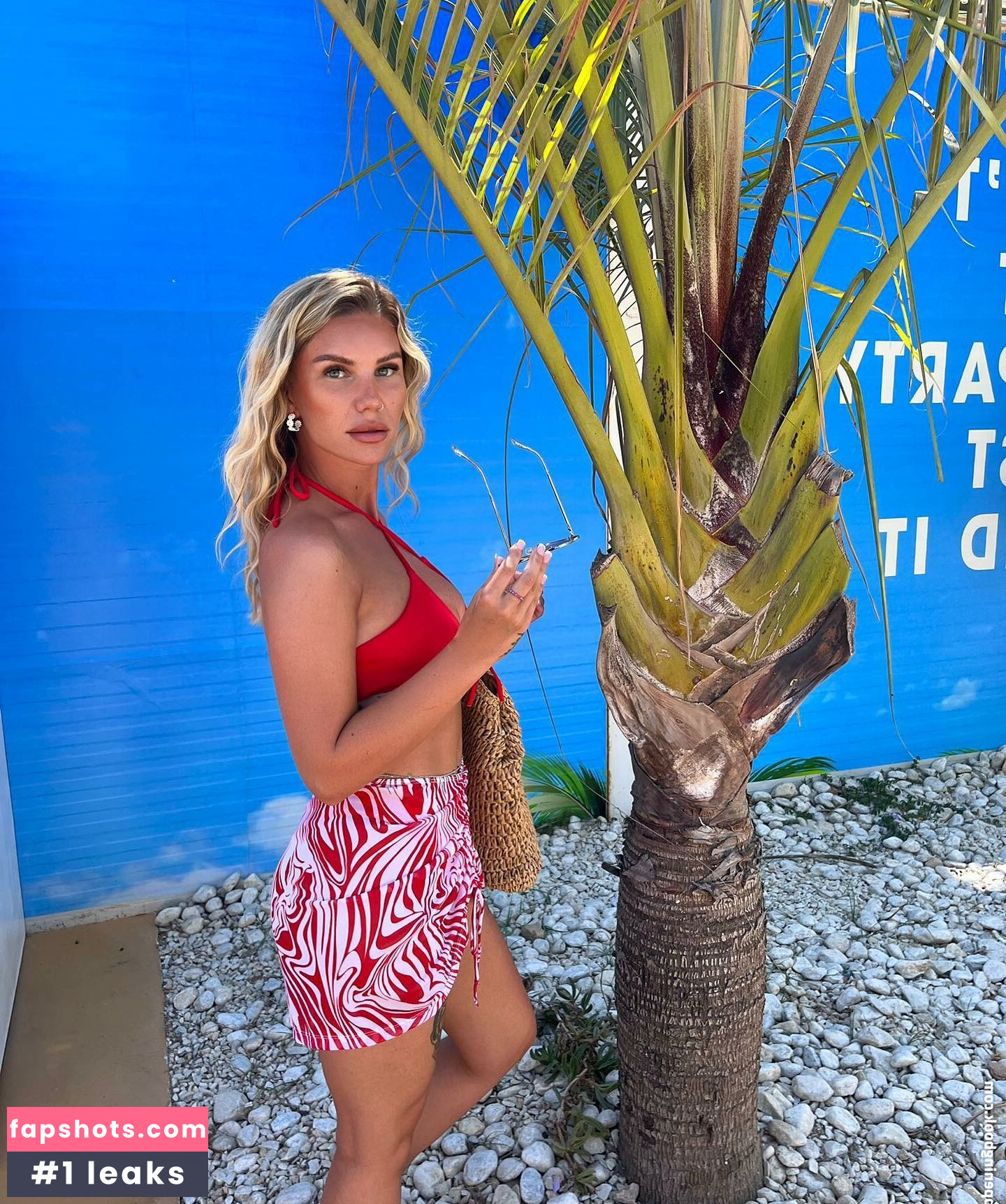 Rebecca Sheldrake gallery photo #13