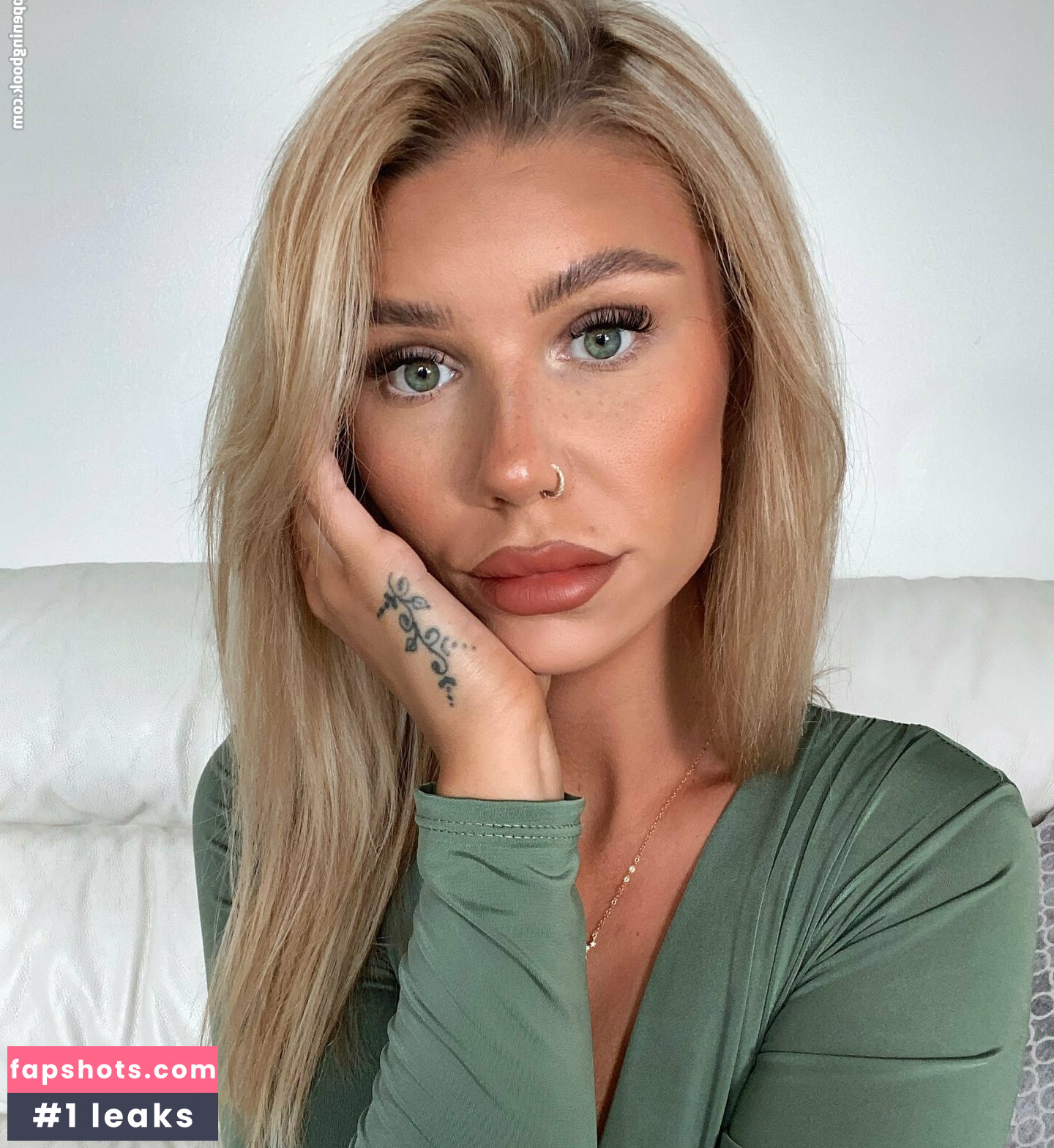 Rebecca Sheldrake gallery photo #18