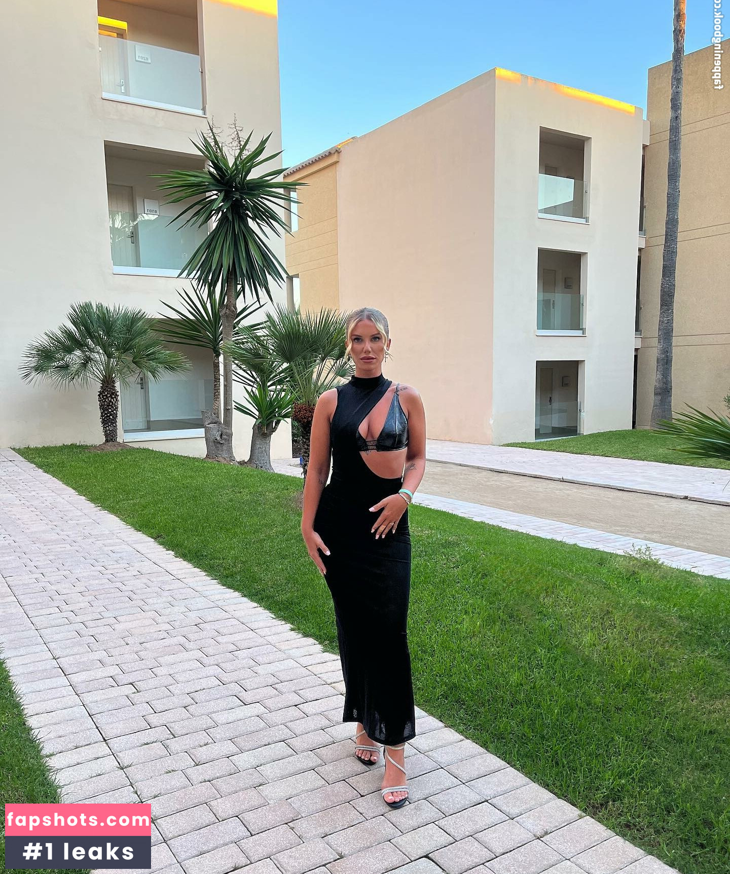 Rebecca Sheldrake gallery photo #8