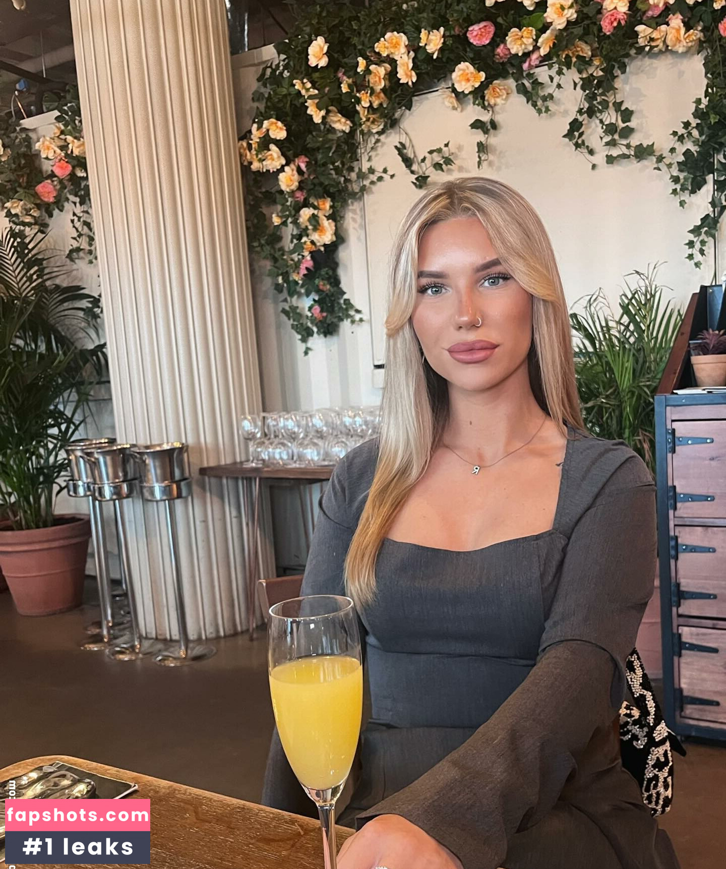 Rebecca Sheldrake gallery photo #9