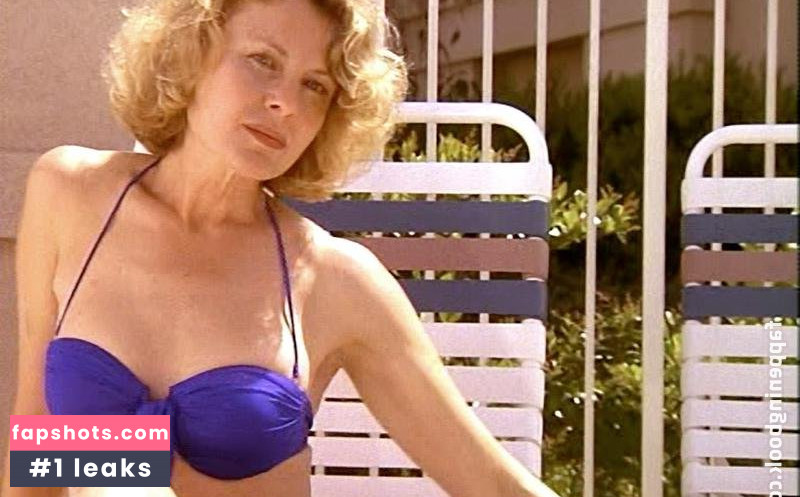 Rebecca Street nude babe gallery