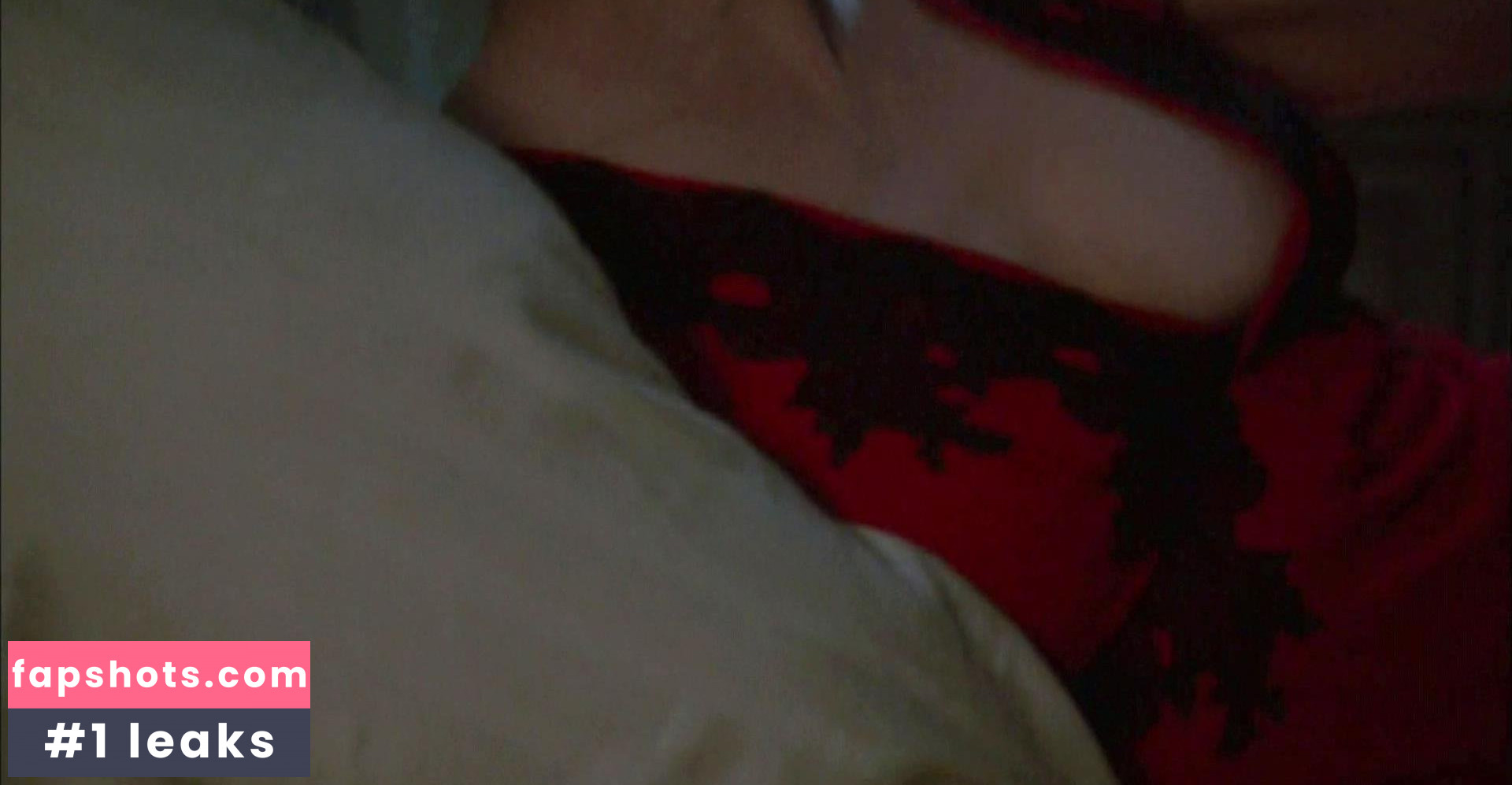 Rebecca Wisocky gallery photo #2