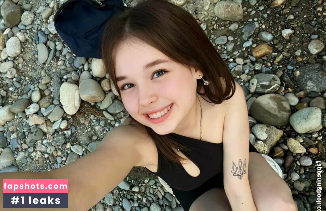 rebeccasalvatore69 gallery photo #13