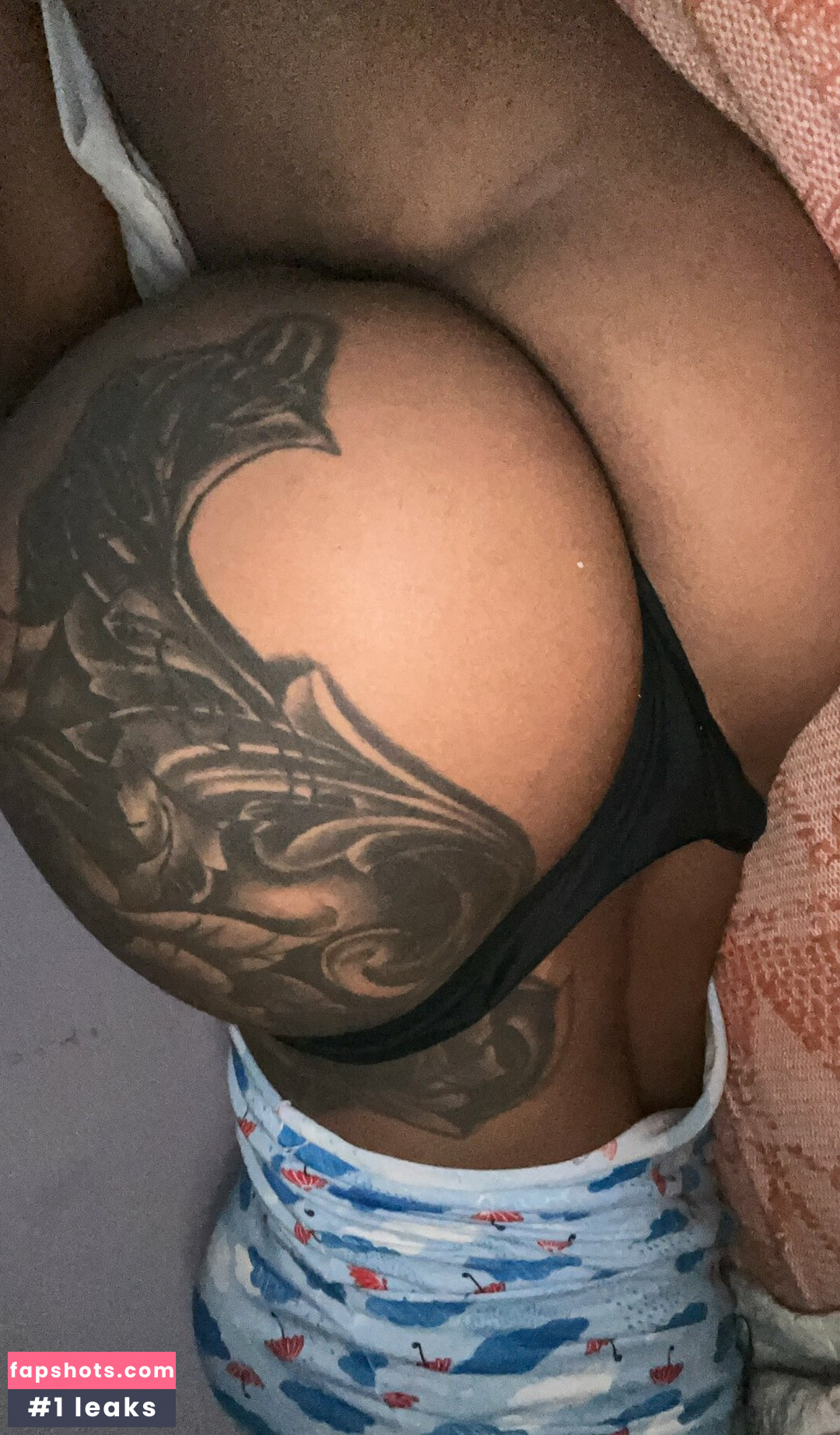 Rebeka Guedes gallery photo #4