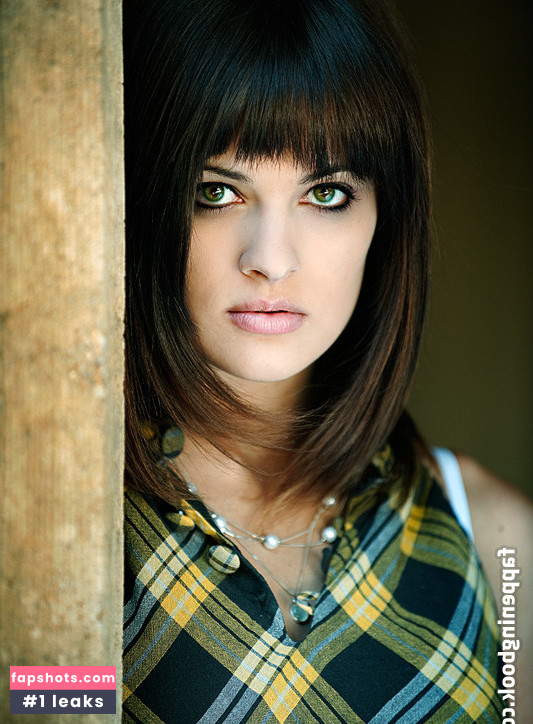 Rebeka Joye gallery photo #2