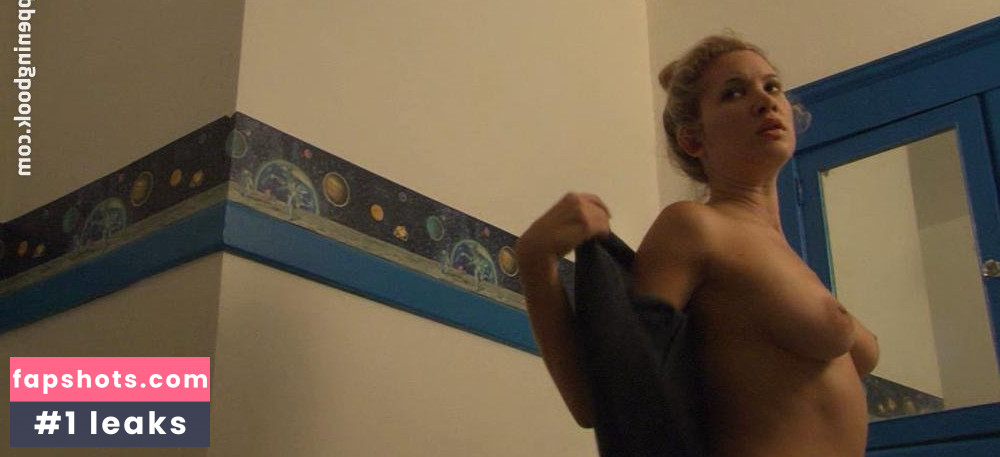 Rebekah Kochan gallery photo #12