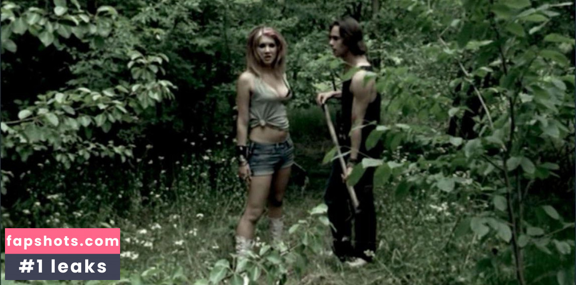 Rebekah Kochan gallery photo #22