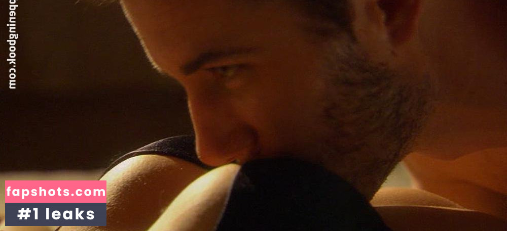 Rebekah Kochan gallery photo #10