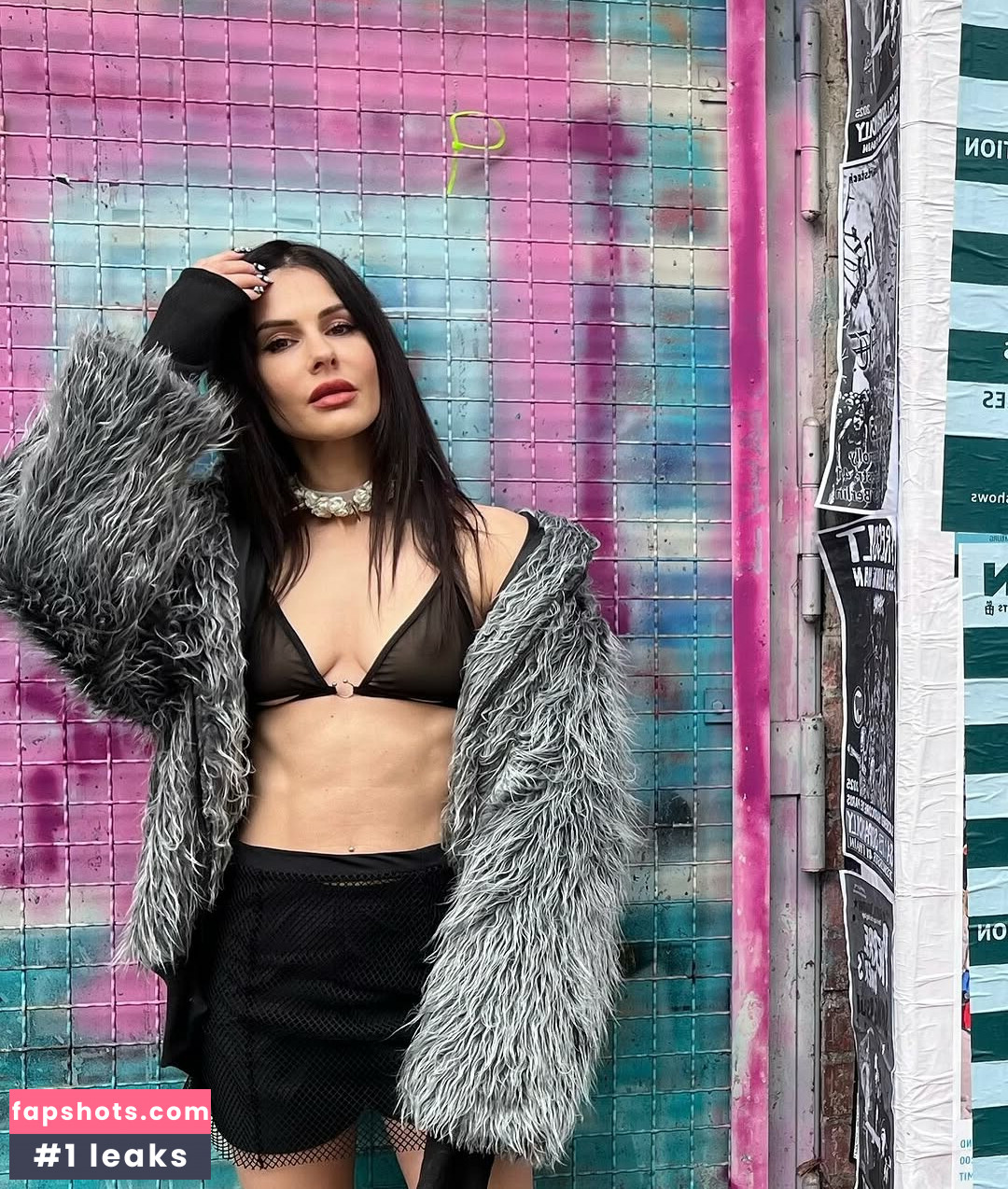 Rebekah Teasdale gallery photo #15