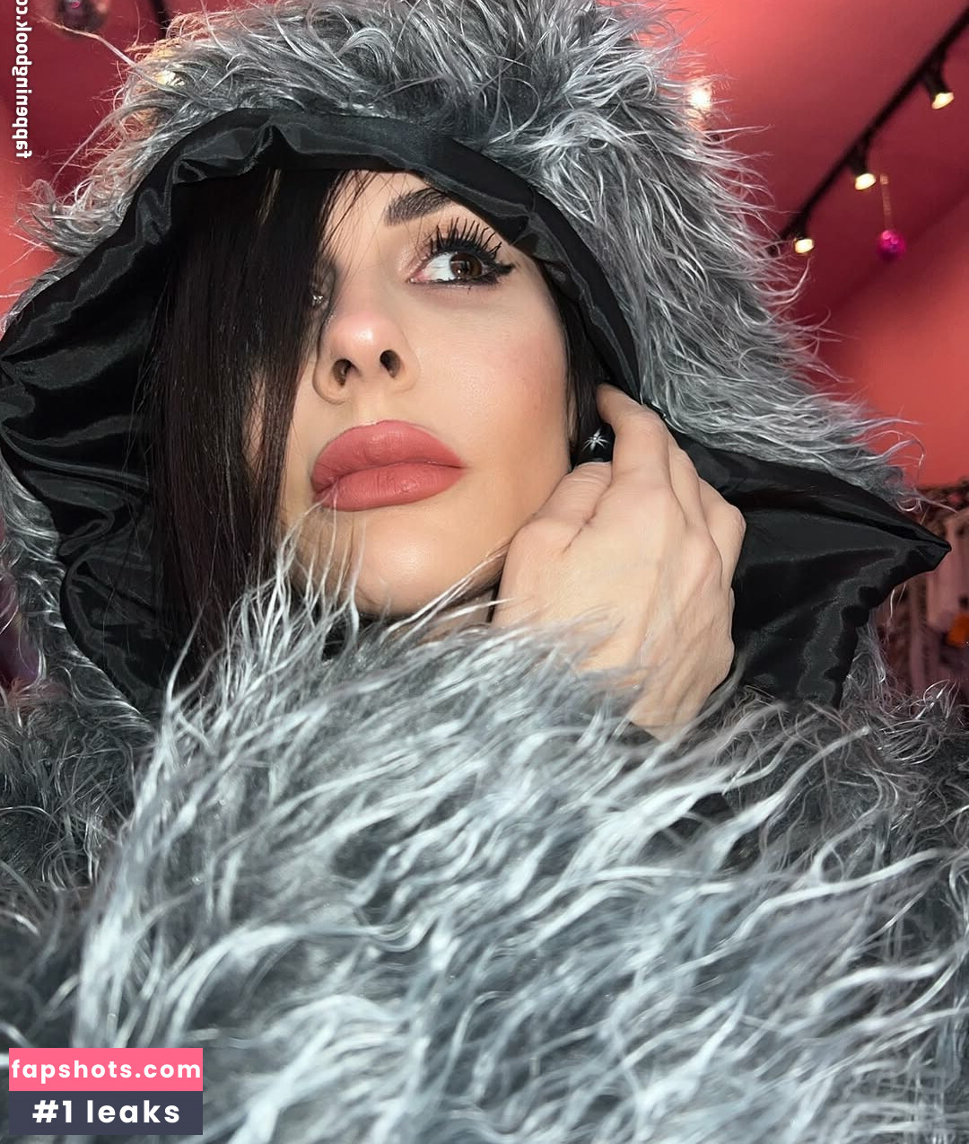 Rebekah Teasdale gallery photo #16