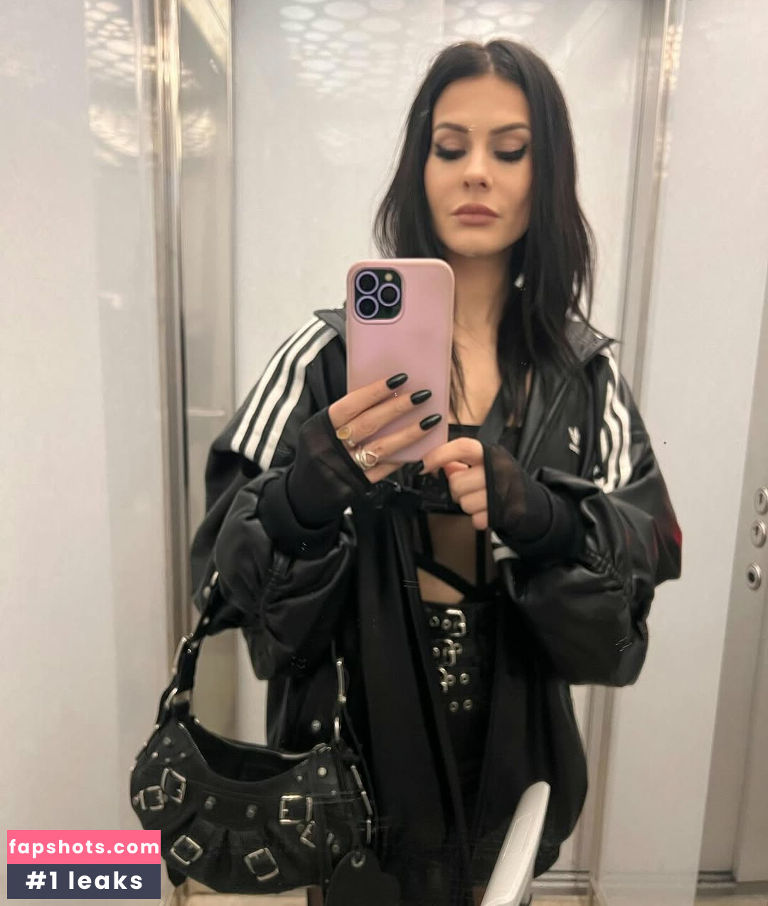 Rebekah Teasdale gallery photo #18