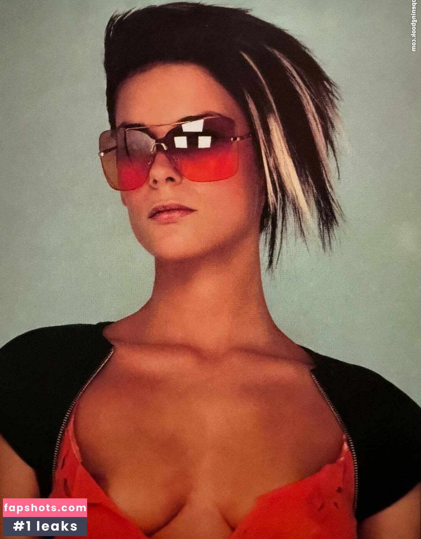 Rebekah Teasdale gallery photo #8