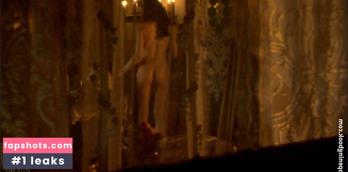 Rebekah Wainwright nude babe gallery