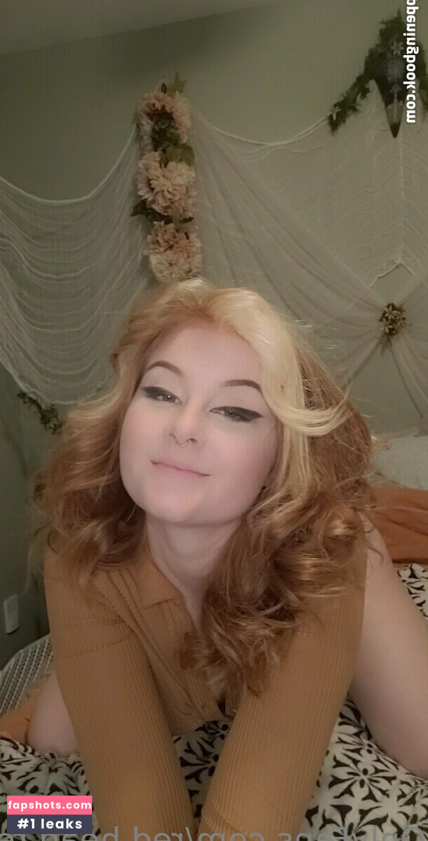 red.head.redemption gallery photo #4