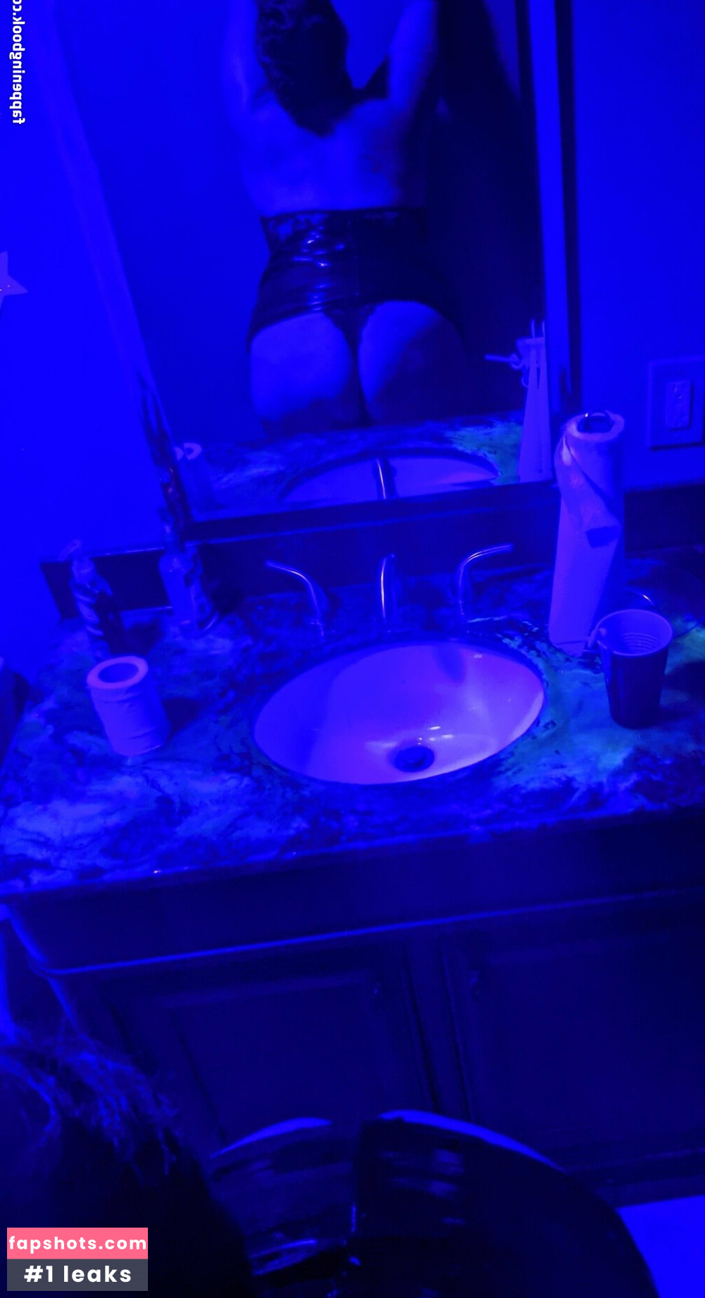 red_ridin_hood.x Nude Leaks OnlyFans Photos #2 - LeakJerk