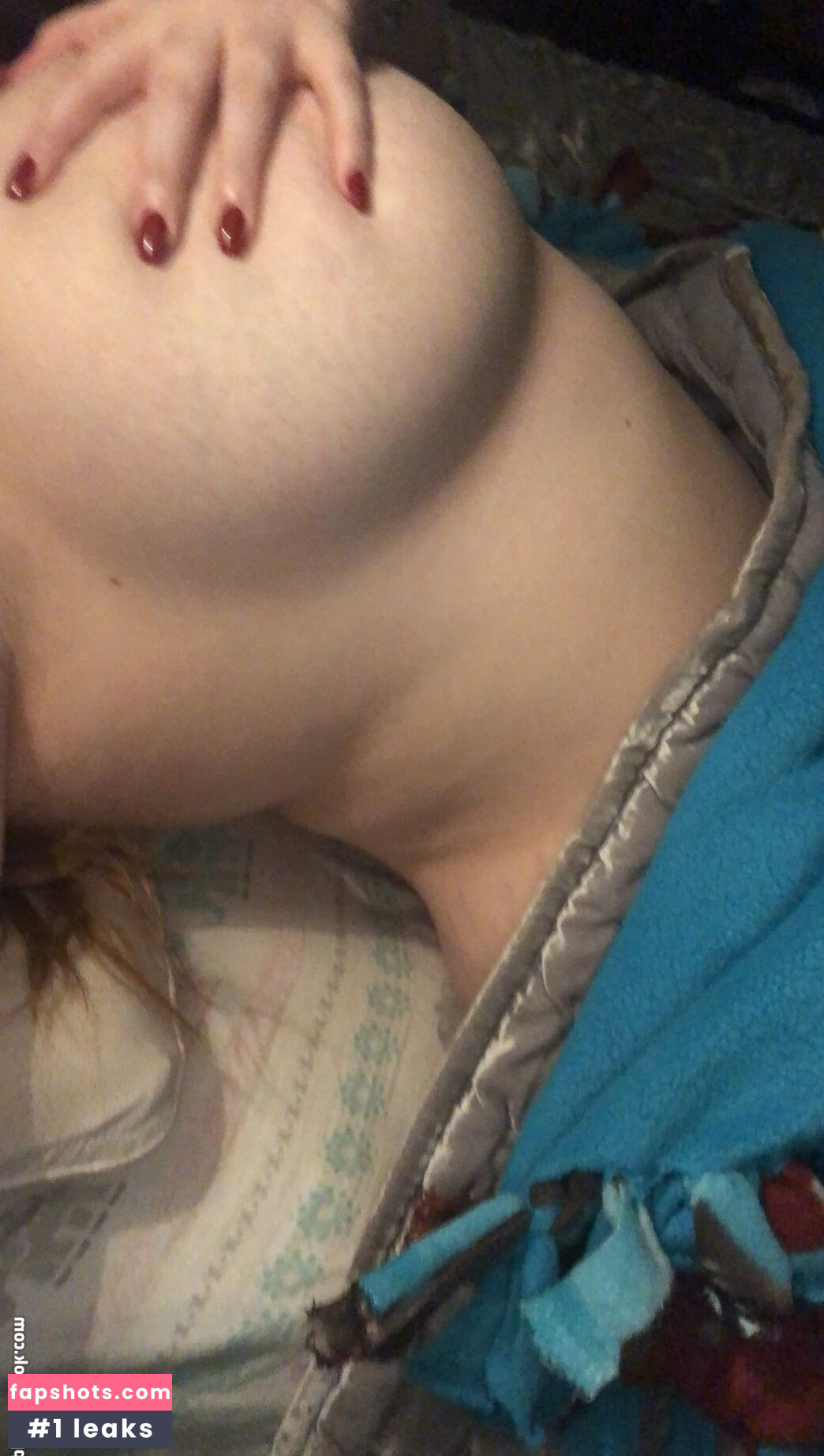 redflannel nude babe gallery