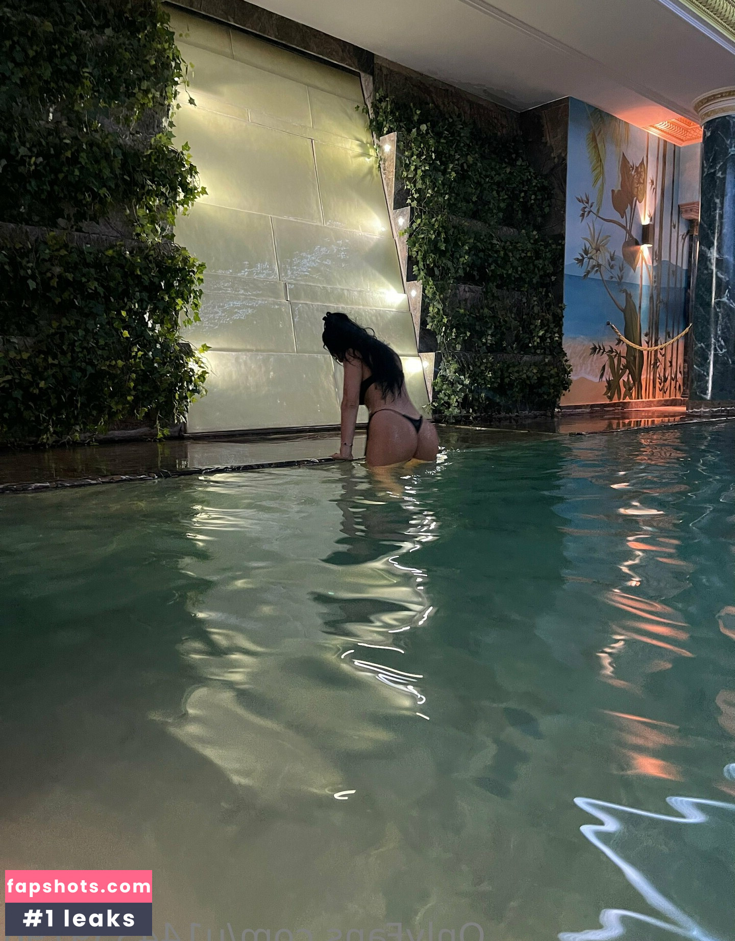 Redona Koci gallery photo #23