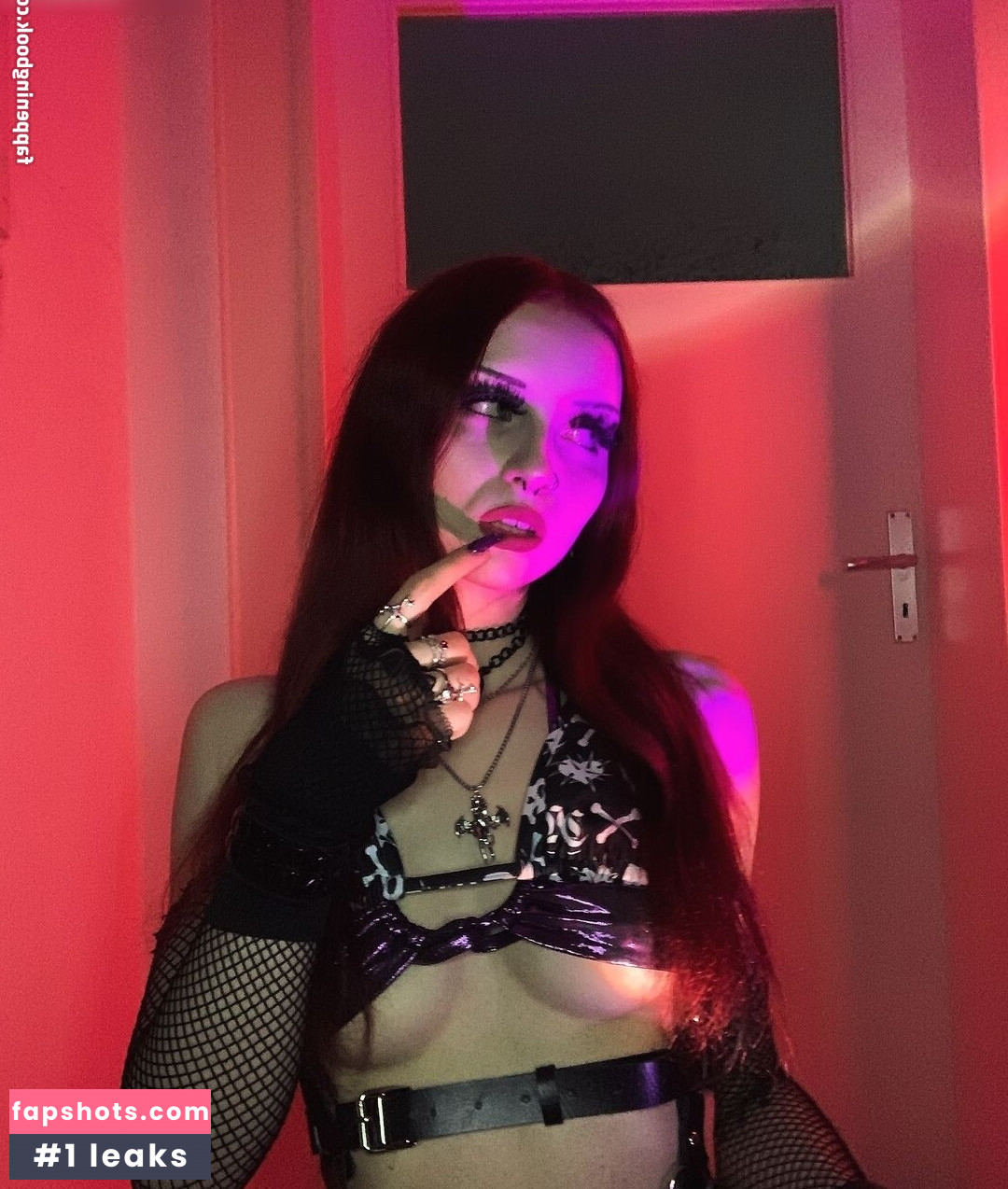 Redsativarose gallery photo #7