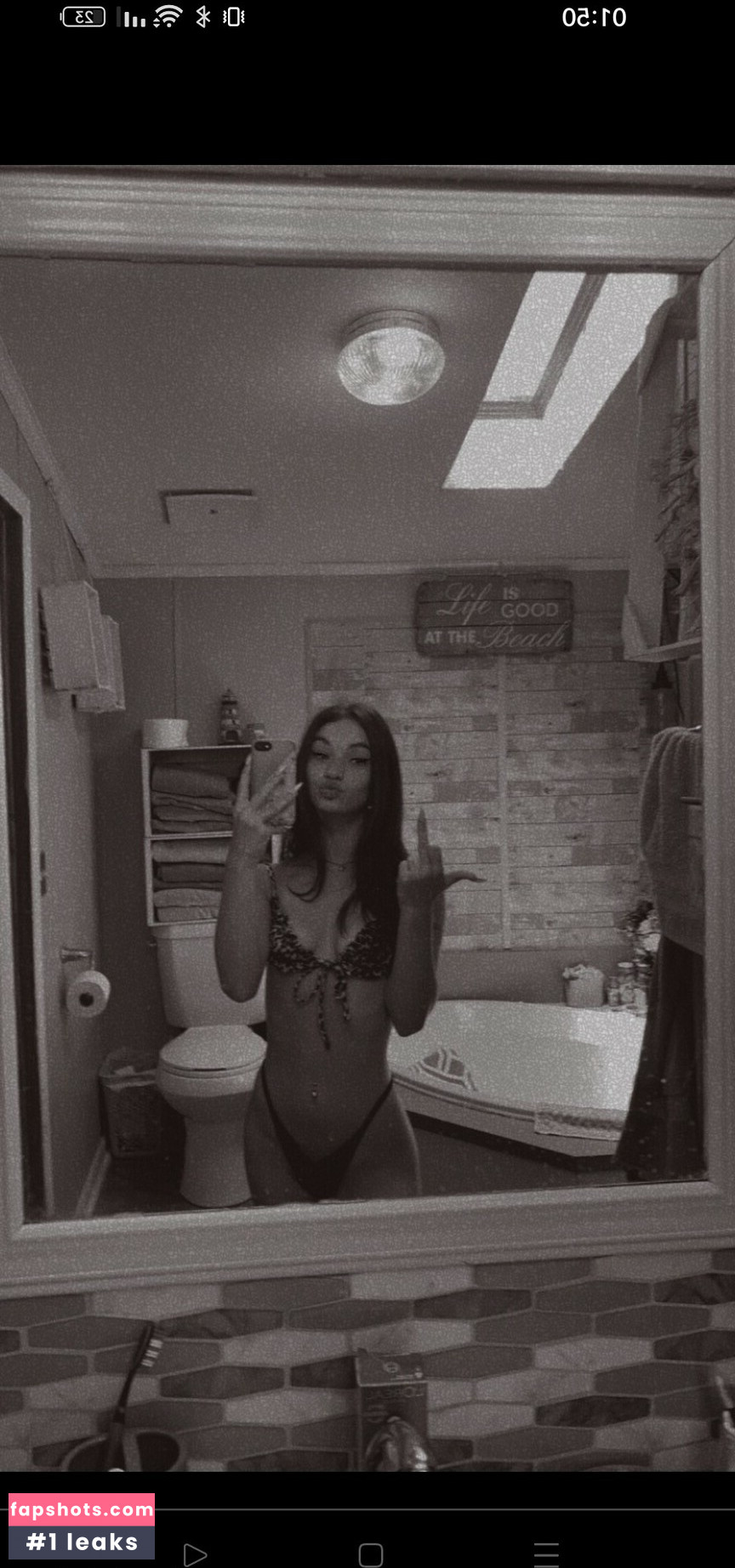 Reese Robbins gallery photo #16