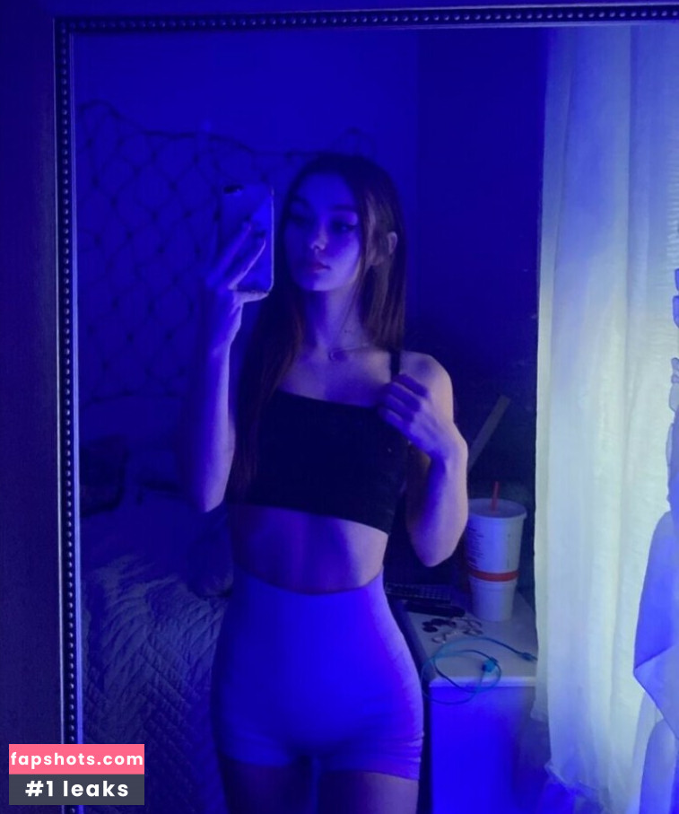 Reese Robbins gallery photo #30