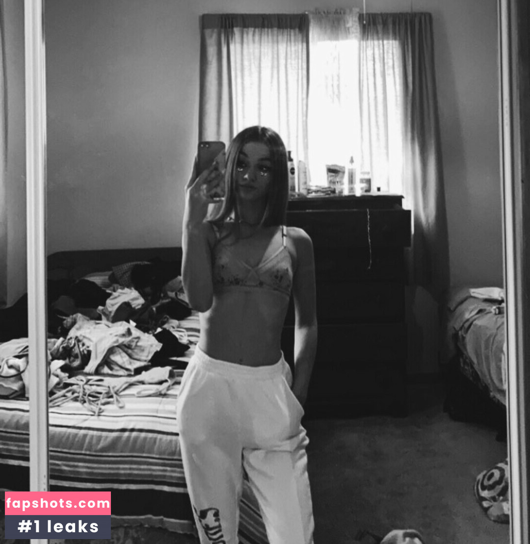 Reese Robbins gallery photo #31