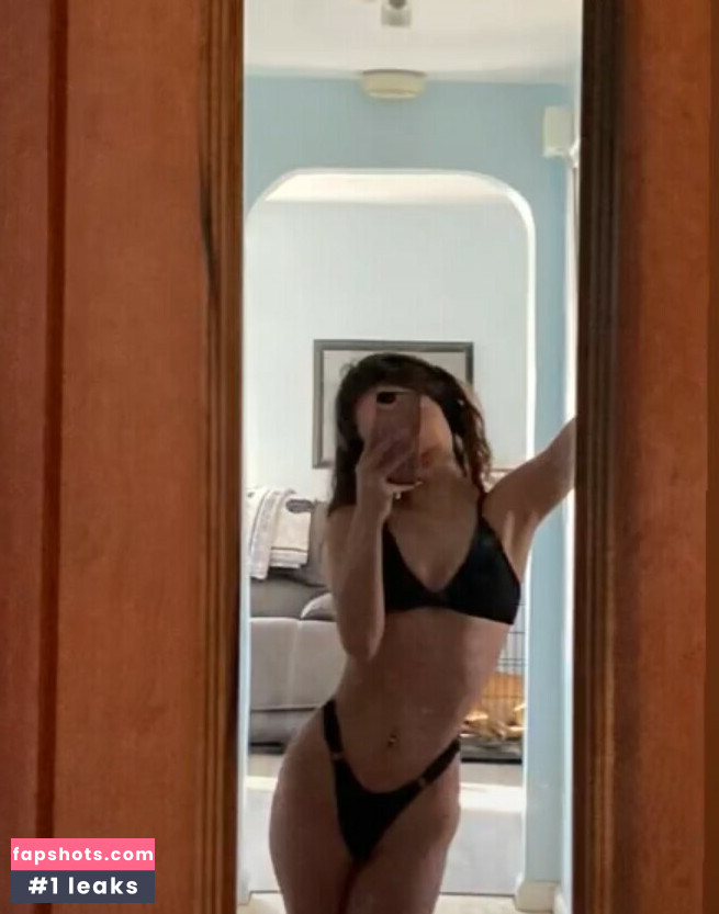 Reese Robbins gallery photo #10