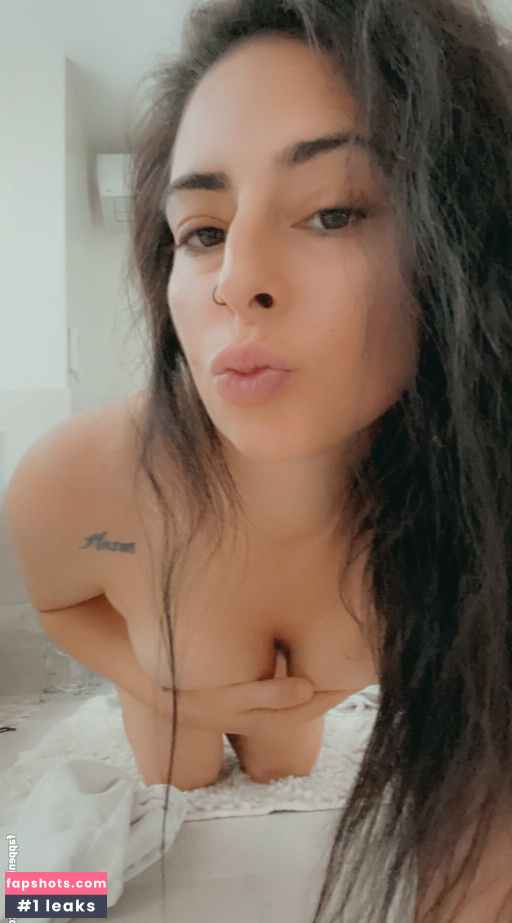 reese143 gallery photo #51