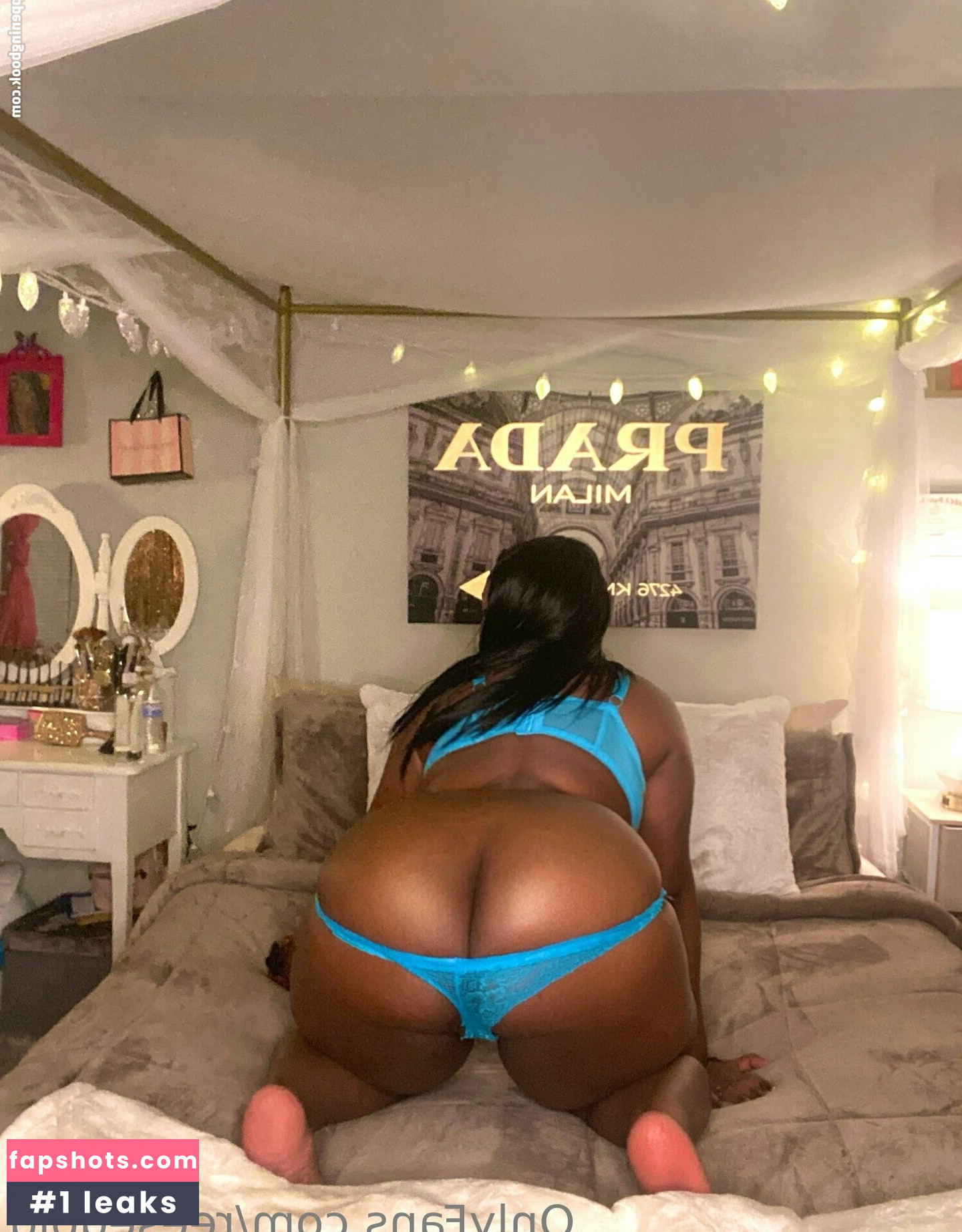 reesegold nude babe gallery