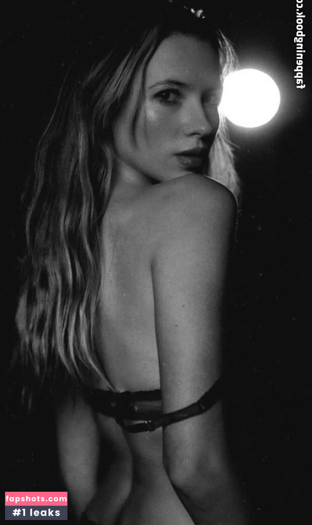 Regina Knoll gallery photo #2