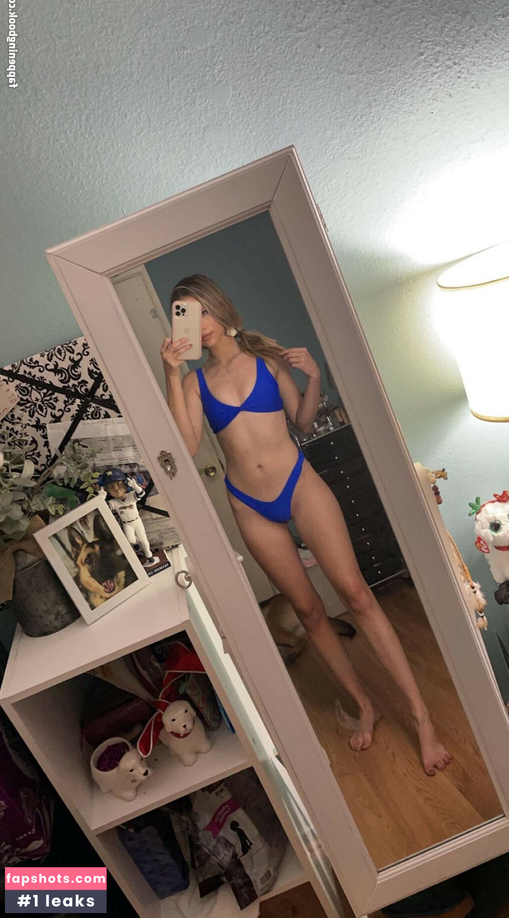 Regina Knoll gallery photo #15