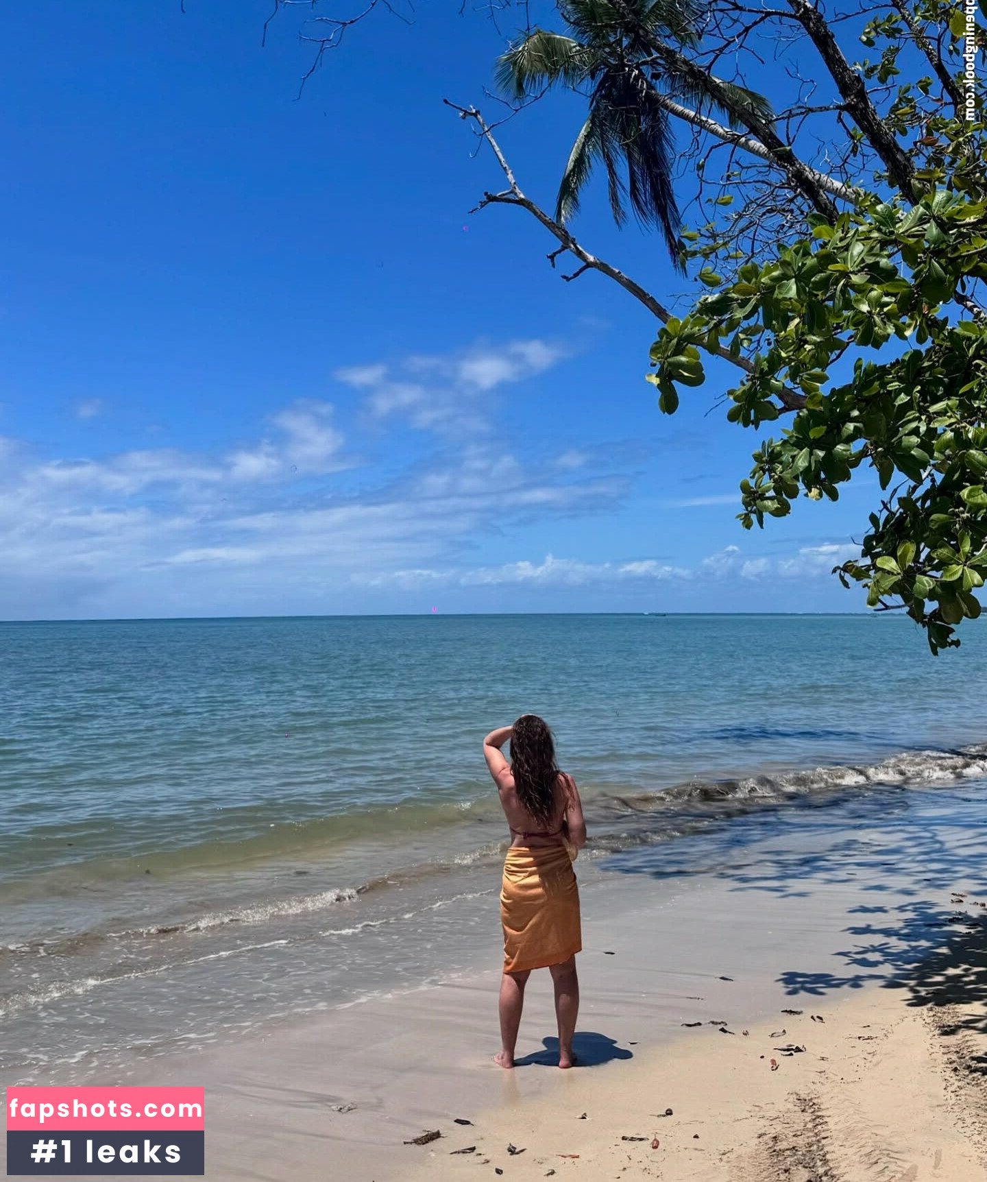 Regina Volpato gallery photo #13